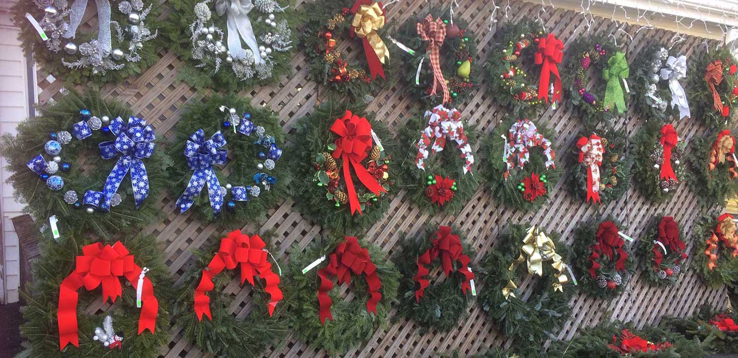 Christmas and Holiday Wreaths at Goffle Brook Farms in Ridgewood NJ