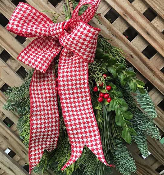 Christmas Wreath Decor - Goffle Brook Farms