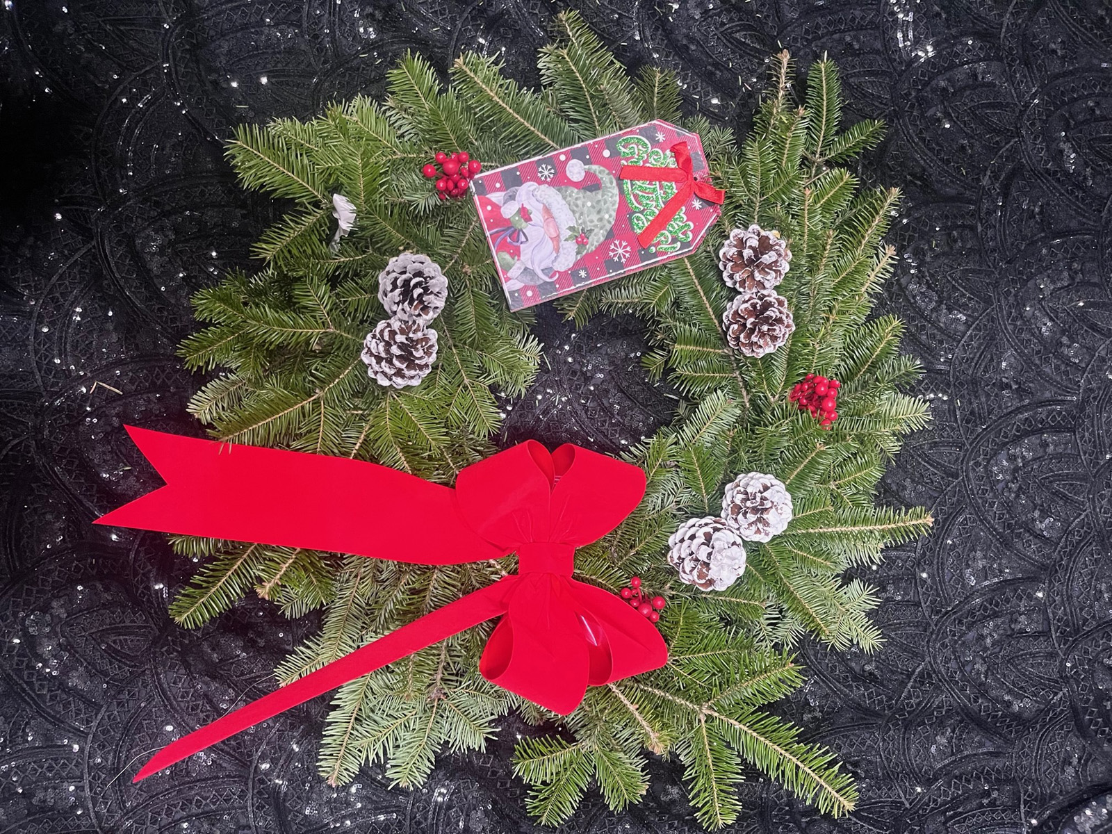 You will find the largest selection of all types of wreaths, greens, roping, garland and boughs in the area right here at Goffle Brook Farms in Ridgewood.