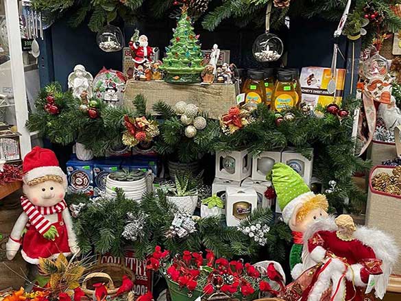 Do It Yourself Christmas and Holiday Decor at Goffle Brook Farms