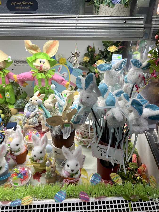 Easter Decorating Crafts at Goffle Brook Farmin Ridgewood NJ