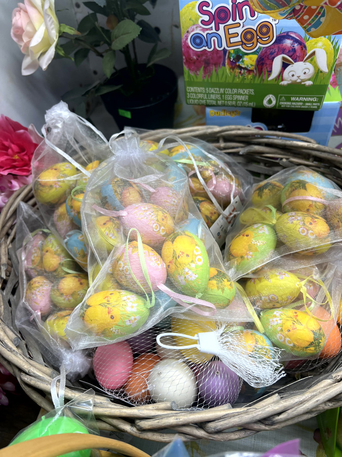 Easter Decorating Crafts at Goffle Brook Farmin Ridgewood NJ